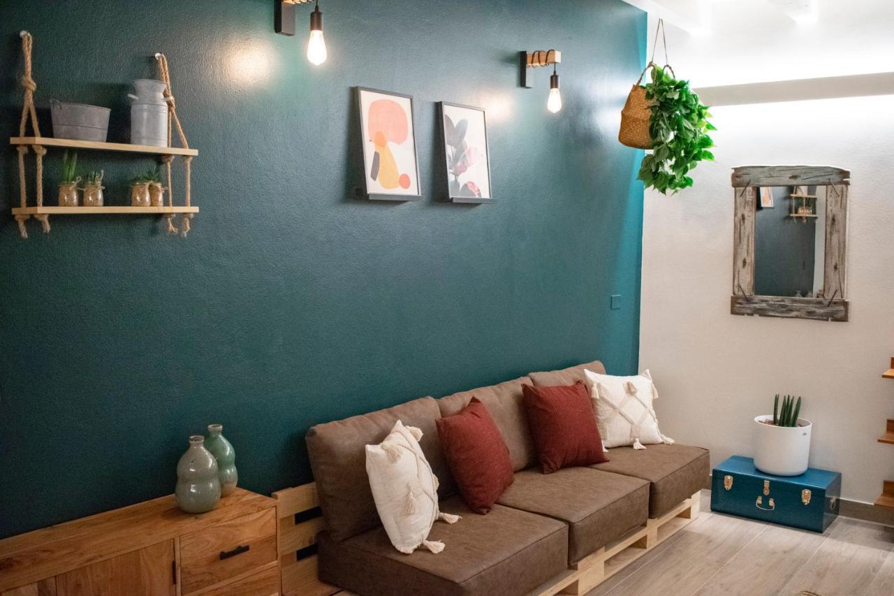 Apartment Charme And Relax With Garden And Swimming Pool 데센자노델가르다 외부 사진