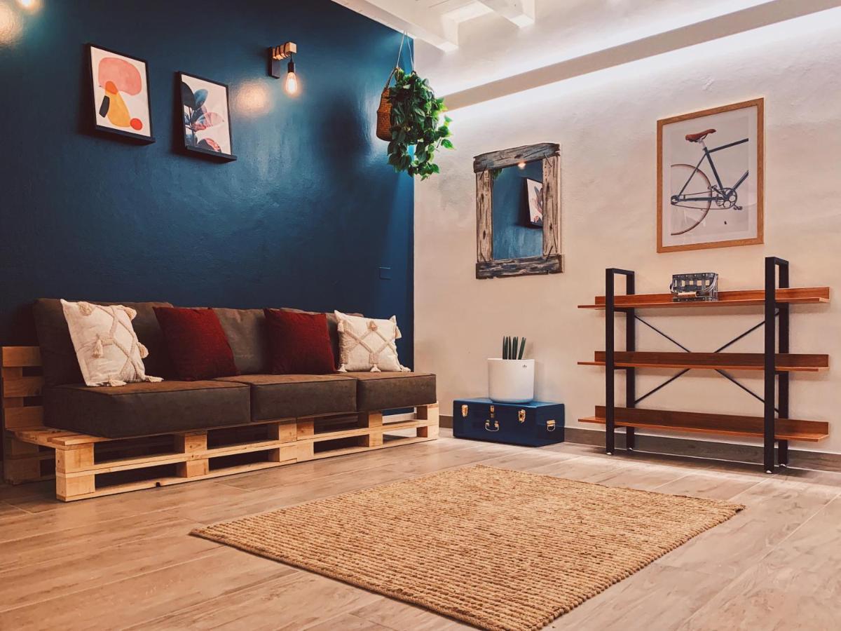 Apartment Charme And Relax With Garden And Swimming Pool 데센자노델가르다 외부 사진